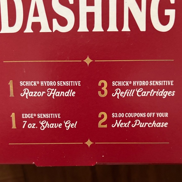 Schick Hydro Sensitive Razor Set - Picture 3 of 3